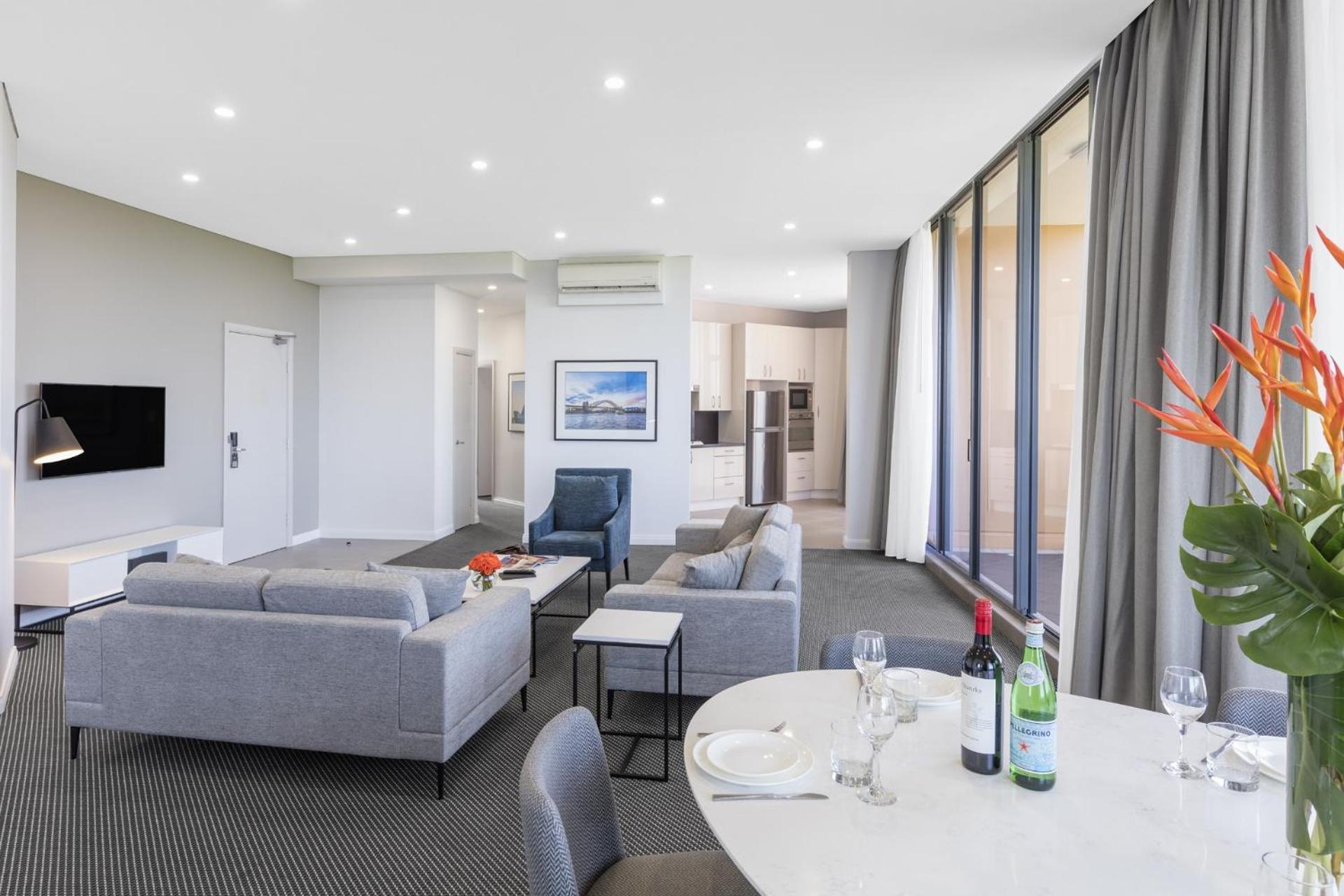 Meriton Suites Waterloo Sydney Kültér fotó A typical apartment